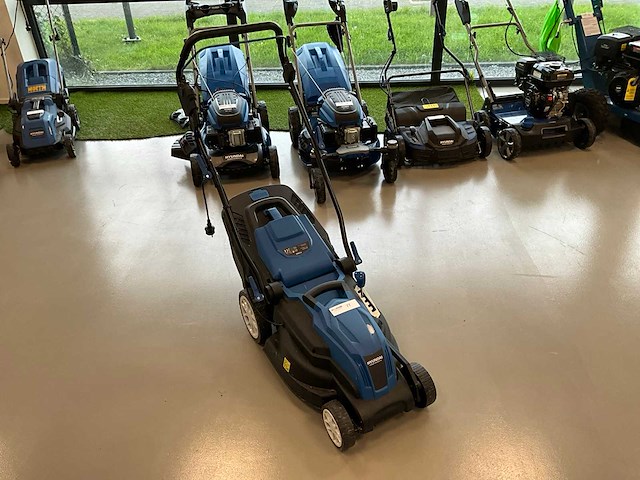 2025 hyundai 57058 grasmaaier - afbeelding 1 van  5