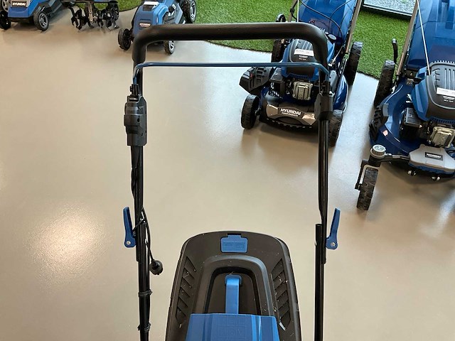 2025 hyundai 57058 grasmaaier - afbeelding 4 van  5