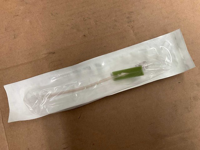 2025 icumedical ext set with clamp rotating luer (2700x) - afbeelding 1 van  8