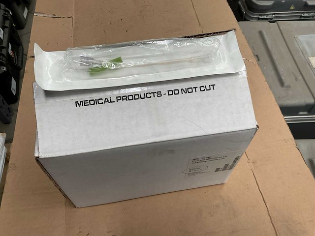 2025 icumedical ext set with clamp rotating luer (2700x) - afbeelding 3 van  8