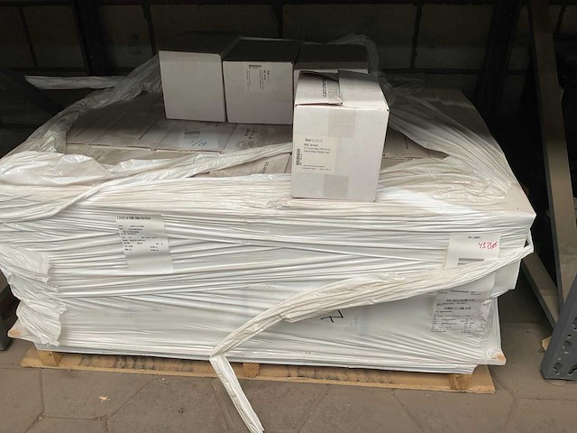 2025 icumedical ext set with clamp rotating luer (2700x) - afbeelding 7 van  8