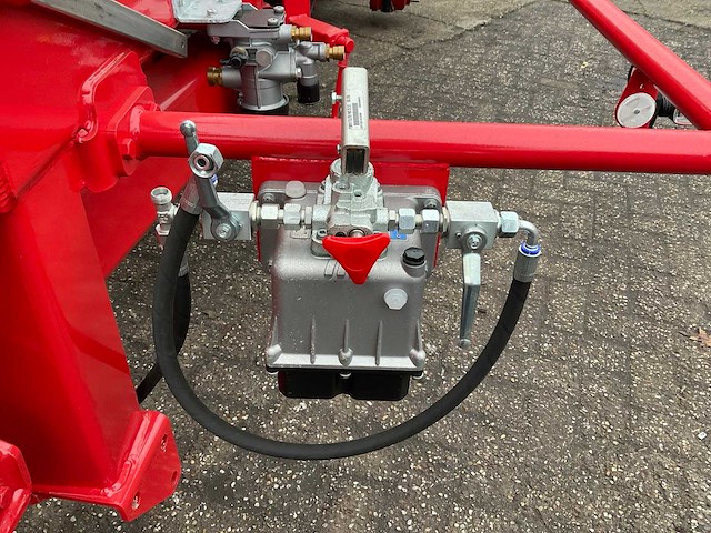 2025 jako 2-assige carrier - afbeelding 10 van  19