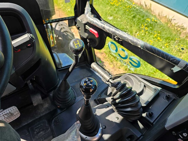 2025 jcb 3dx graaflaadmachine - afbeelding 9 van  31