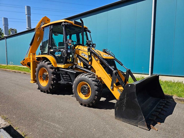 2025 jcb 3dx graaflaadmachine - afbeelding 28 van  31