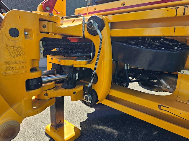 2025 jcb 3dx graaflaadmachine - afbeelding 10 van  31