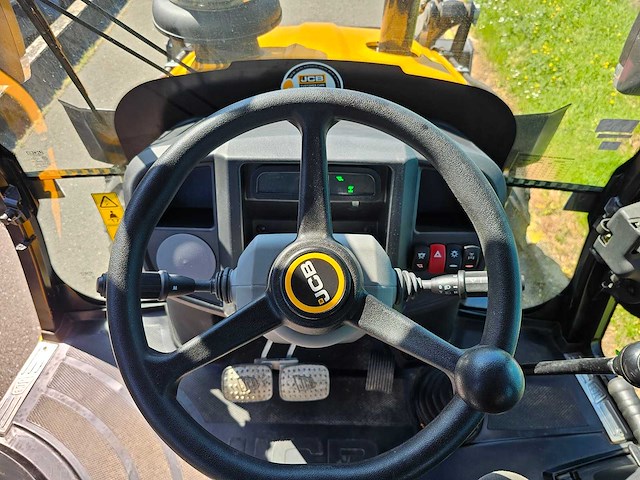 2025 jcb 3dx graaflaadmachine - afbeelding 16 van  31
