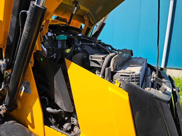 2025 jcb 3dx graaflaadmachine - afbeelding 25 van  31