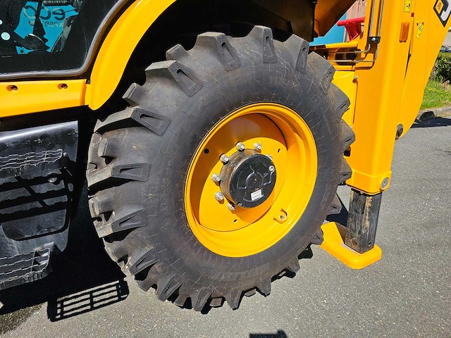 2025 jcb 3dx graaflaadmachine - afbeelding 27 van  31