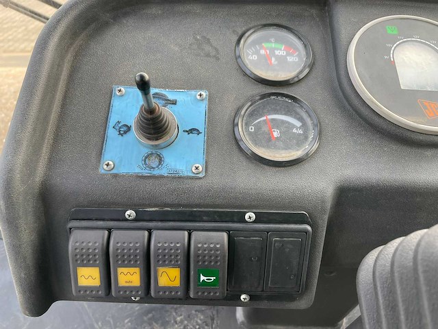 2025 jcb vm166d roller - afbeelding 11 van  11