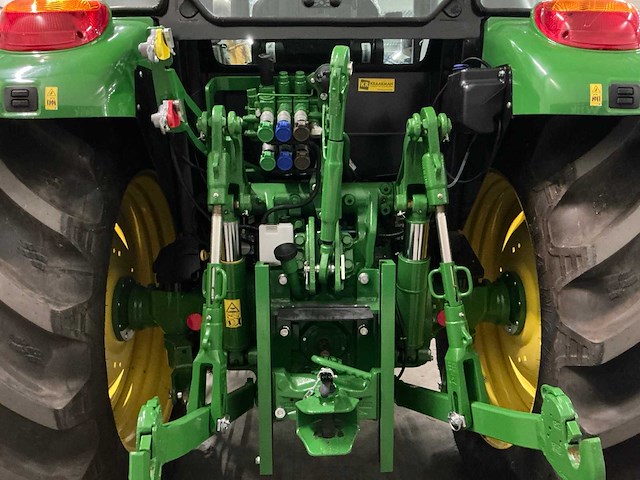 2025 john deere 5090m vierwielaangedreven landbouwtractor ‘ongebruikt’ - afbeelding 5 van  19