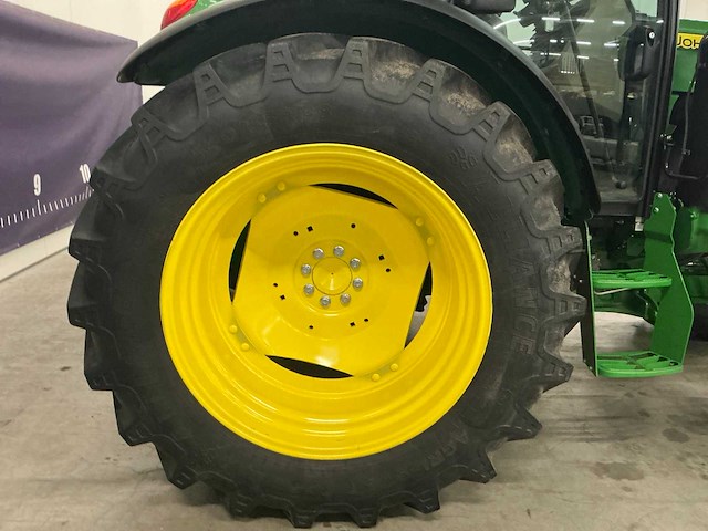 2025 john deere 5100m vierwielaangedreven landbouwtractor - afbeelding 2 van  17