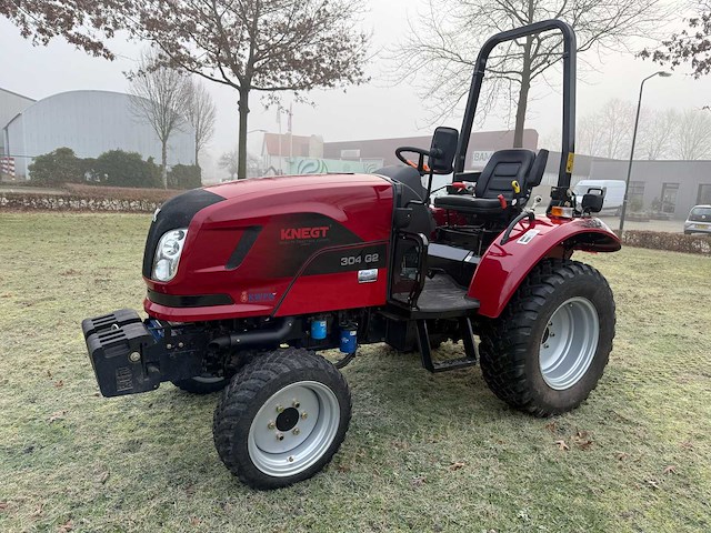 2025 knegt 304g2 vierwielaangedreven landbouwtractor - afbeelding 1 van  8