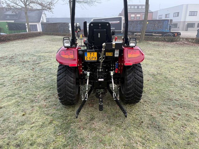 2025 knegt 304g2 vierwielaangedreven landbouwtractor - afbeelding 3 van  8