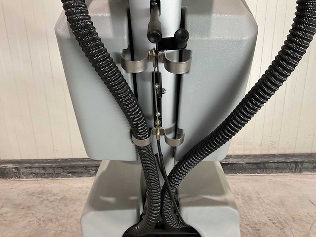 2025 kremer krm30 vloerreiniger - afbeelding 10 van  18