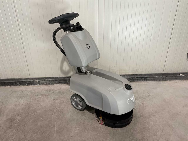 2025 kremer krm30 vloerreiniger - afbeelding 12 van  18