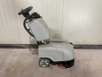 2025 kremer krm30 vloerreiniger - afbeelding 13 van  18