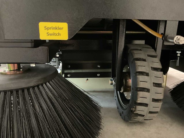 2025 kremer sweeper kryz54 zelfrijdende veegmachine - afbeelding 19 van  35