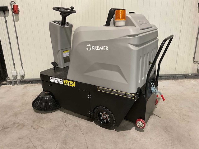 2025 kremer sweeper kryz54 zelfrijdende veegmachine - afbeelding 24 van  35