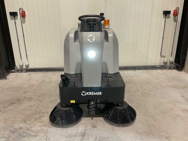 2025 kremer sweeper kryz54 zelfrijdende veegmachine - afbeelding 26 van  35