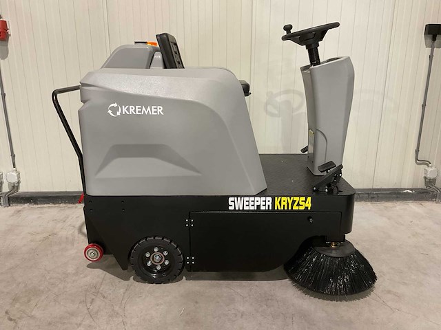 2025 kremer sweeper kryz54 zelfrijdende veegmachine - afbeelding 31 van  35