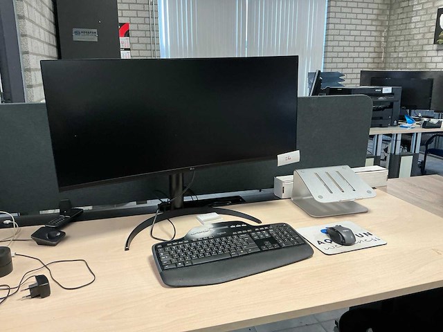 2025 lg 34wq73a curved monitor - afbeelding 1 van  6