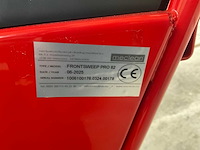 2025 meclean frontsweep pro 82 zelfrijdende veegmachine - afbeelding 7 van  7