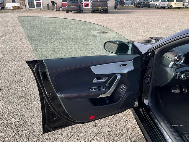 2025 mercedes-benz cla-klasse 250 e star edition amg line personenauto - afbeelding 8 van  30