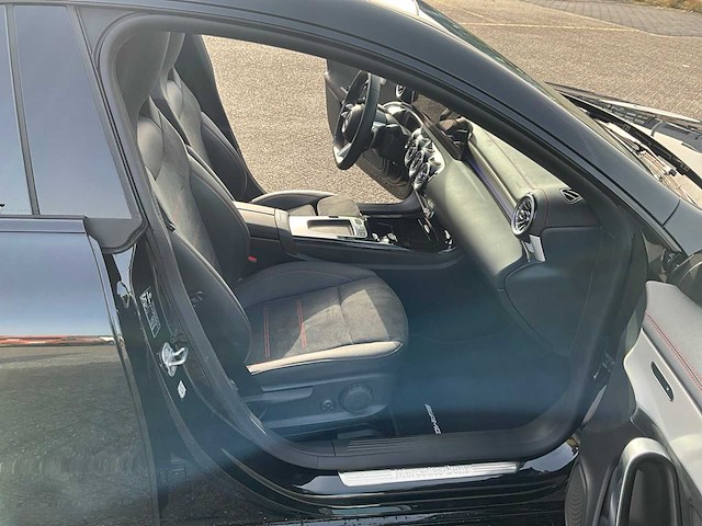 2025 mercedes-benz cla-klasse 250 e star edition amg line personenauto - afbeelding 21 van  30
