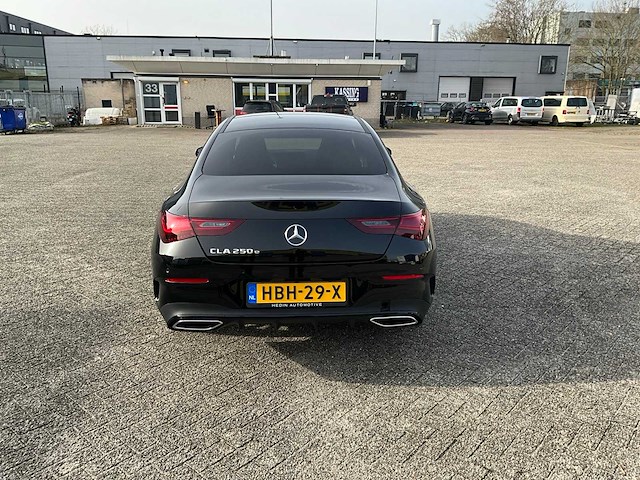 2025 mercedes-benz cla-klasse 250 e star edition amg line personenauto - afbeelding 26 van  30