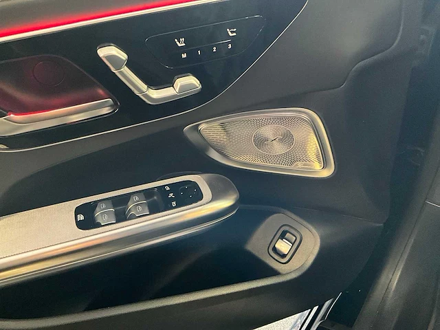2025 mercedes-benz cle cabriolet amg 53 4matic+ personenauto - afbeelding 21 van  23