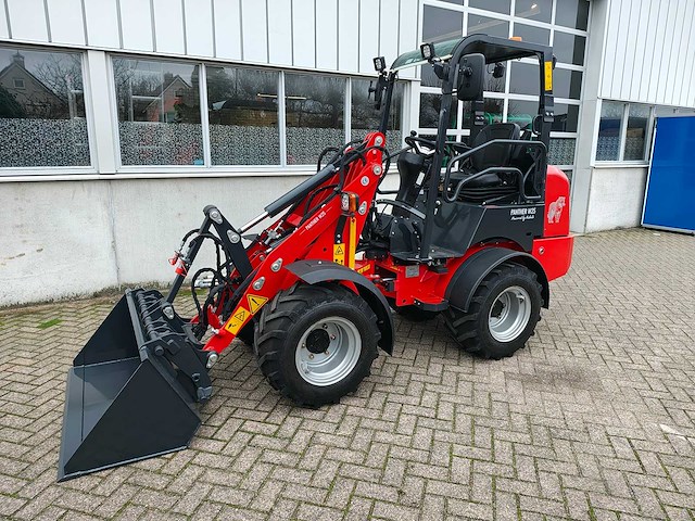 2025 miniloader 2500kg - afbeelding 1 van  52