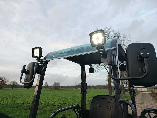 2025 miniloader 2500kg - afbeelding 26 van  52