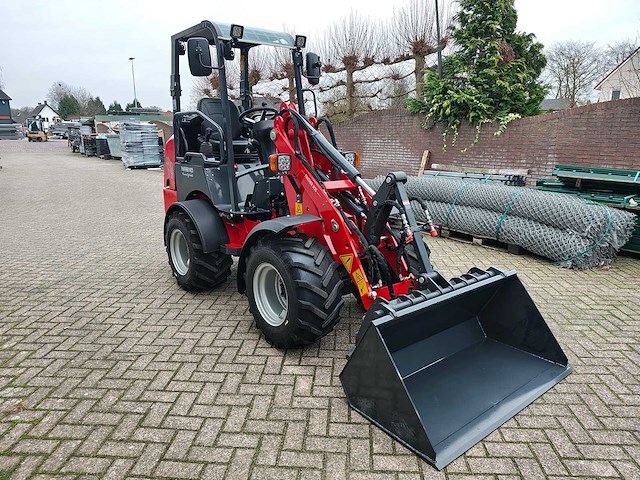 2025 miniloader 2500kg - afbeelding 50 van  52