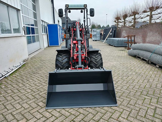 2025 miniloader 2500kg - afbeelding 51 van  52