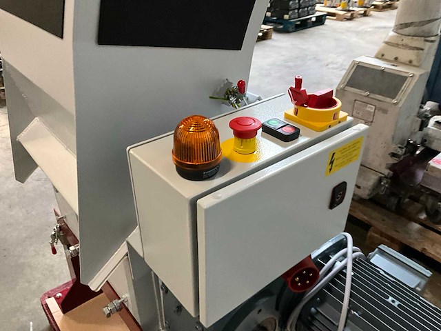 2025 müller sm410 maalmolen - afbeelding 10 van  11