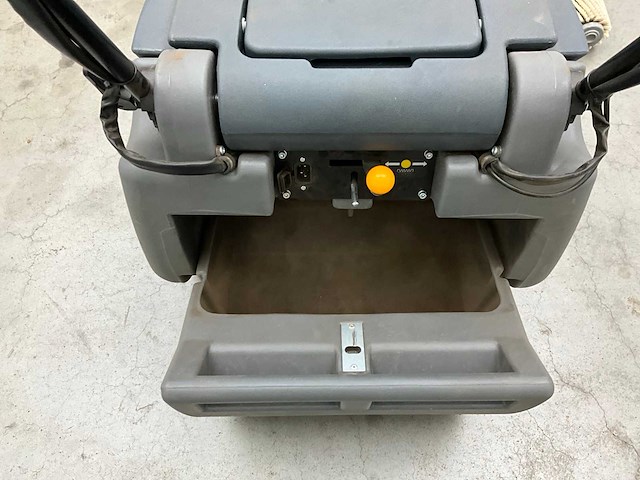 2025 numatic nu 5 veegmachine - afbeelding 4 van  15