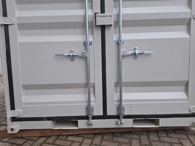 2025 opslag / kantoorunit 10.2 ft - afbeelding 10 van  11