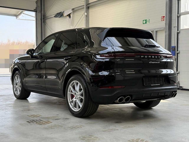 2025 porsche cayenne s | luxury performance suv - afbeelding 28 van  32