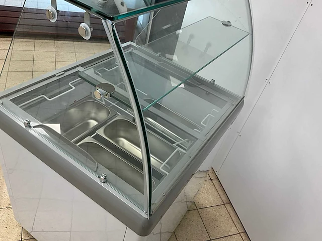 2025 proselect 1126184 mobiele ijsvitrine - afbeelding 9 van  11