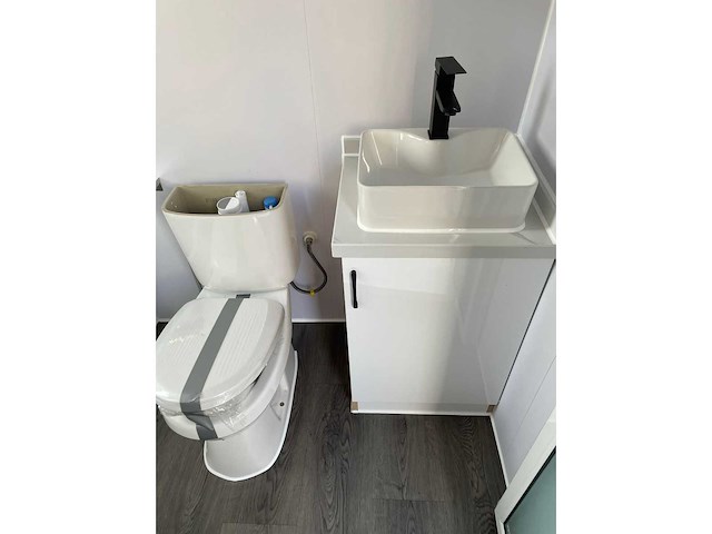 2025 rhino-cross-container 018541 40ft hq / 12 m containerwoning / container office unit - afbeelding 35 van  45