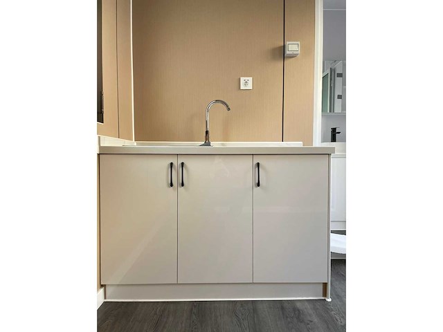 2025 rhino-cross-container 018541 40ft hq / 12 m containerwoning / container office unit - afbeelding 37 van  45