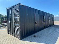 2025 rhino-cross-containers 1 deur en 3 ramen zwart 40ft hq/12 m - containerwoning / container office unit - afbeelding 12 van  35