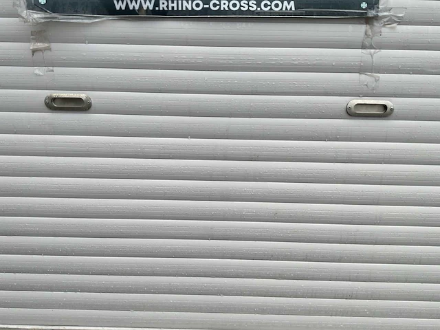 2025 rhino-cross-containers 12ft zeecontainer met roldeur - afbeelding 4 van  12
