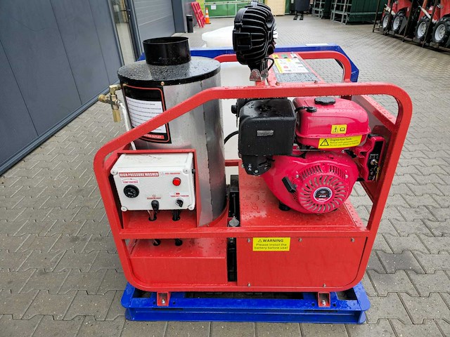 2025 rhino-cross industrial 250 bar warmwater hogedrukreiniger met tank - afbeelding 11 van  11