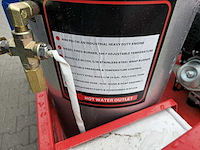 2025 rhino-cross industrial 250 bar warmwater hogedrukreiniger met tank - afbeelding 5 van  10