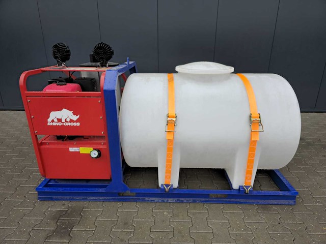 2025 rhino-cross industrial 250 bar warmwater hogedrukreiniger met tank - afbeelding 10 van  17