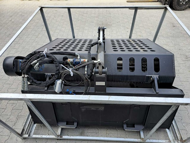 2025 rhino-cross landscape rake ten behoeve van shovel/schranklader - afbeelding 5 van  18