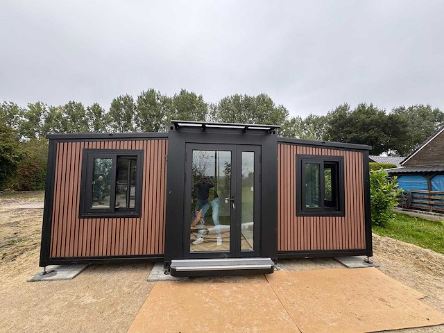 2025 rhino houses 36,5 m2 2 slaapkamers, badkamer en keuken mobiele woonunit / tiny house - afbeelding 1 van  13
