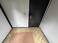 2025 rhino houses 36,5 m2 met glazen wand, 2 slaapkamers, badkamer en keuken mobiele woonunit / tiny house - afbeelding 8 van  19