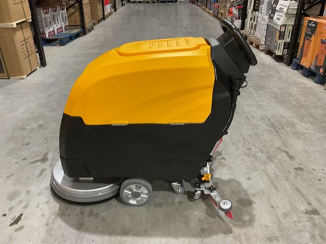 2025 rte fs50 schoonmaakwagen - afbeelding 1 van  14